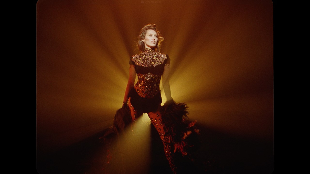 Miley Cyrus - Give Me Love (Official Video)