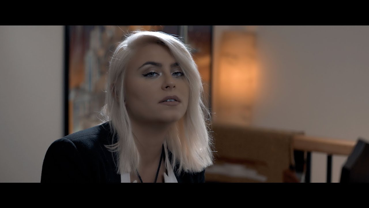 Let It Burn (Acoustic) - Emma Zinck