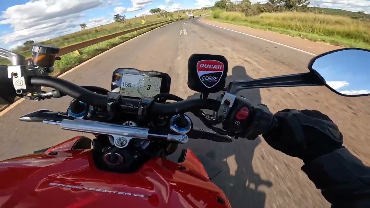 Ducati Streetfighter V4 S - Primeiro rolê