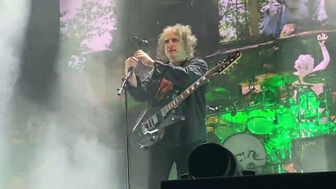 The Hanging Garden - The Cure 2022 - Toulouse Zénith