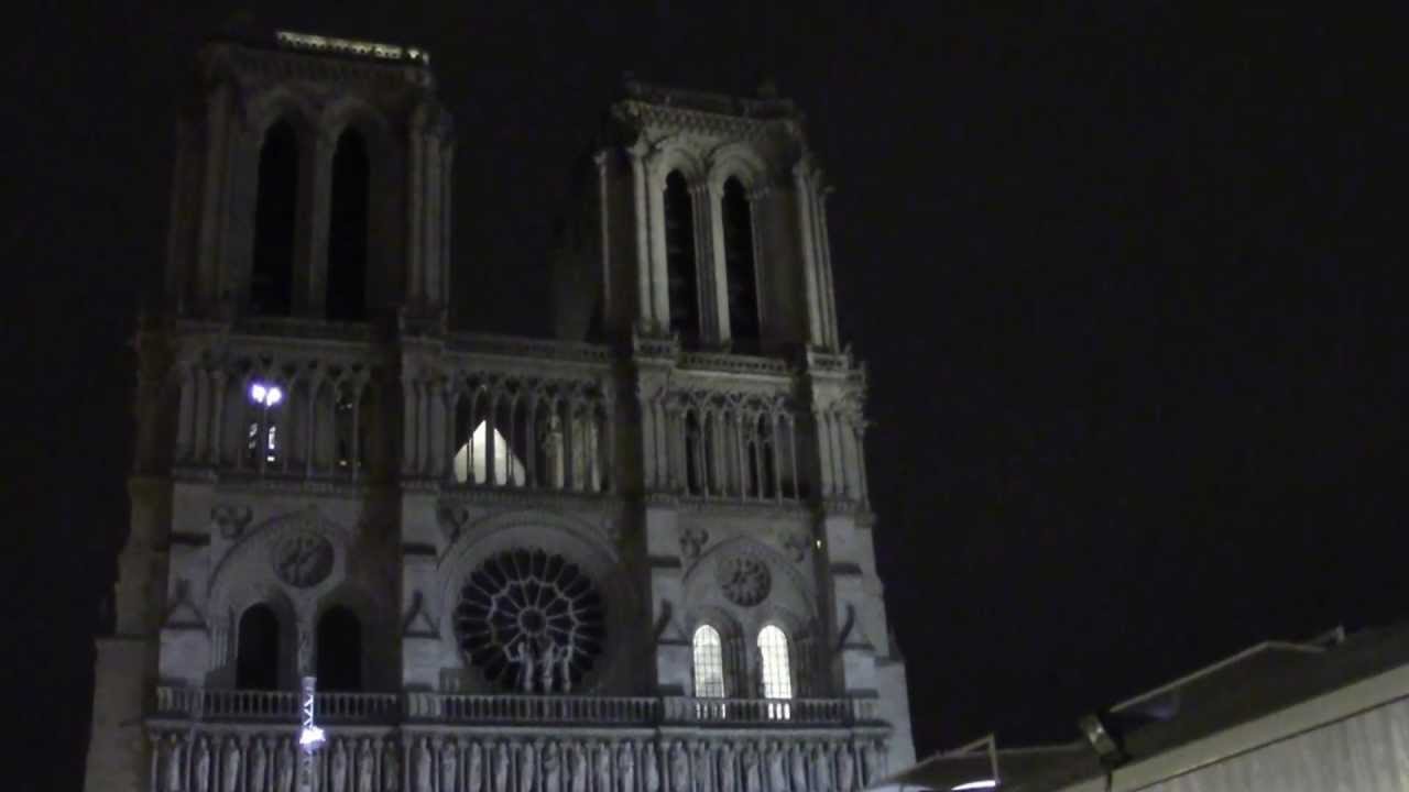 Le bourdon Emmanuel de Notre Dame - 24 décembre 2012 avant minuit