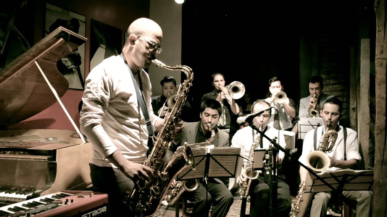 Santiago Downbeat- Frankenstein Ska (feat Andrés Pérez. )