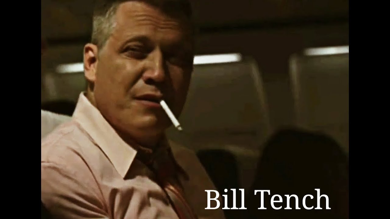 How many times Holt McCallany ( Bill Tench ) smokes in Mindhunter ? Poor man...
