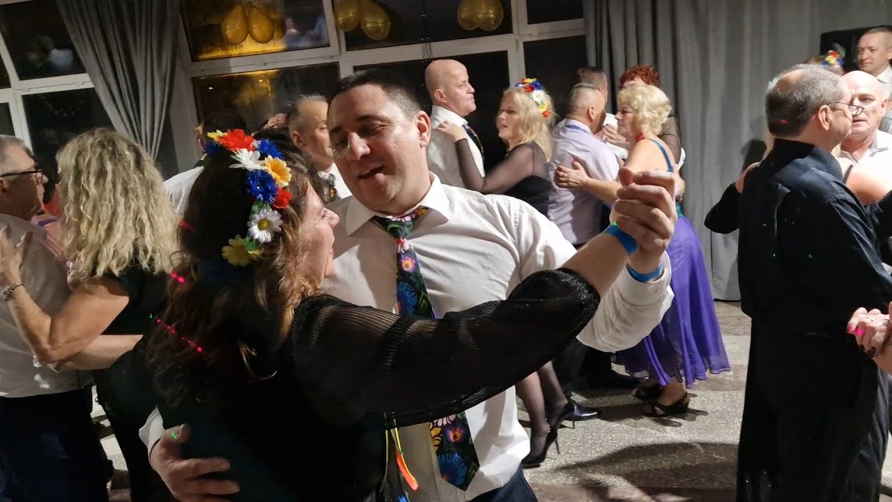 'Nad brzegiem morza stała dziewczyna' - walczyk z duszą i sercem!