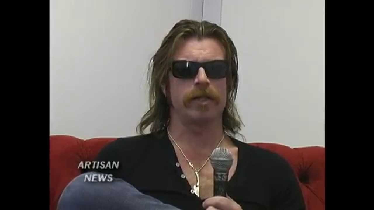 GUNS N ROSES BOOT GIVES EAGLES OF DEATH METAL LAST LAUGH