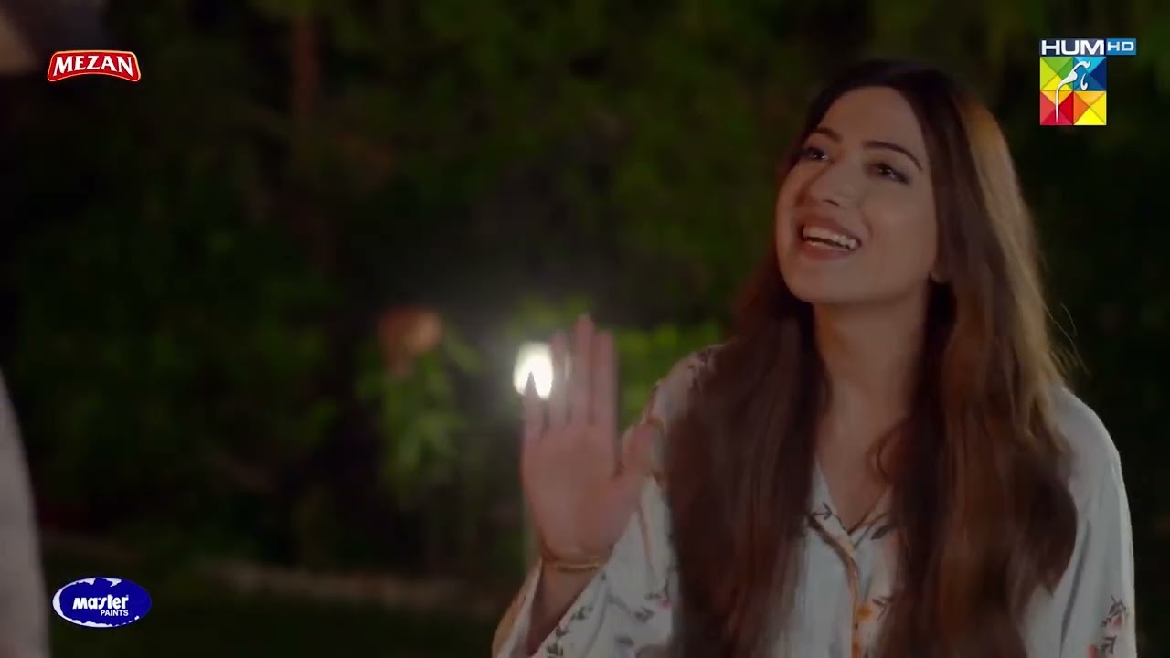 Mishi Ka Mehboob Us Ke Qadmon Mein Para - Chupke Chupke - HUM TV