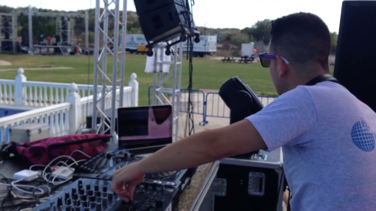 Orebeat @ Sunday Breaks Festival 2014 [OFFICIAL VIDEO]