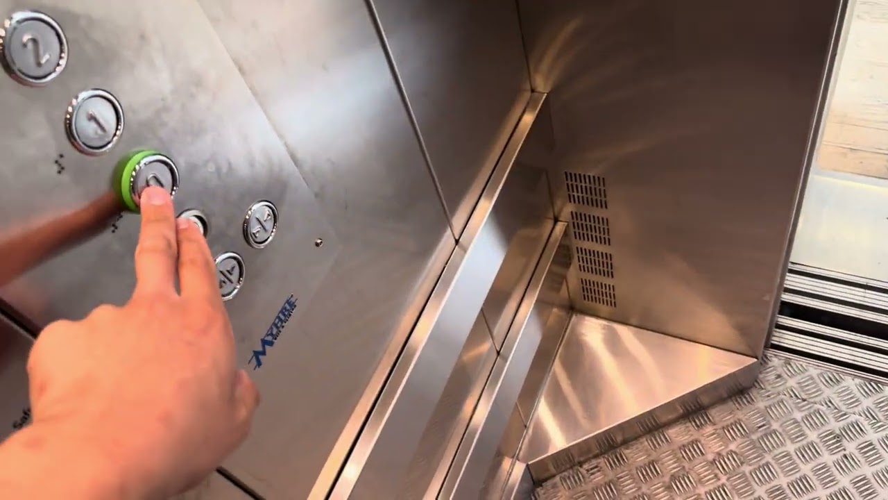 2017 Myhre Lift at Oslo Central Station, Norway