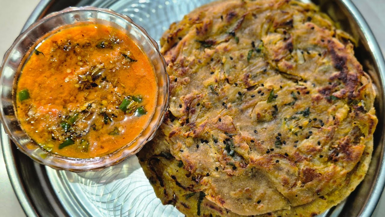 प्याज के मसालेदार पराठे अब घर बनाये | बहुत आसान तरीका - Rajasthani style | Onion lachha paratha  