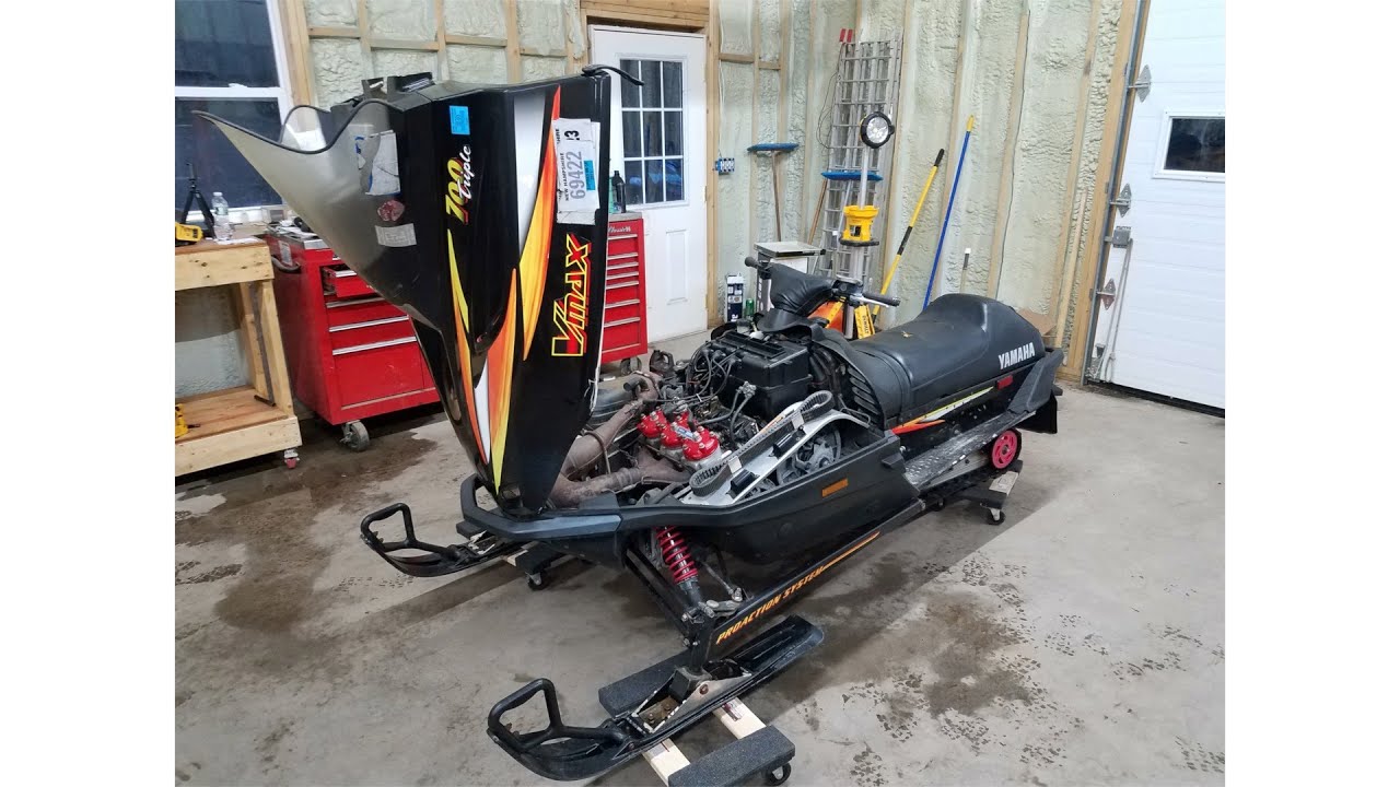 99 Vmax 700 triple