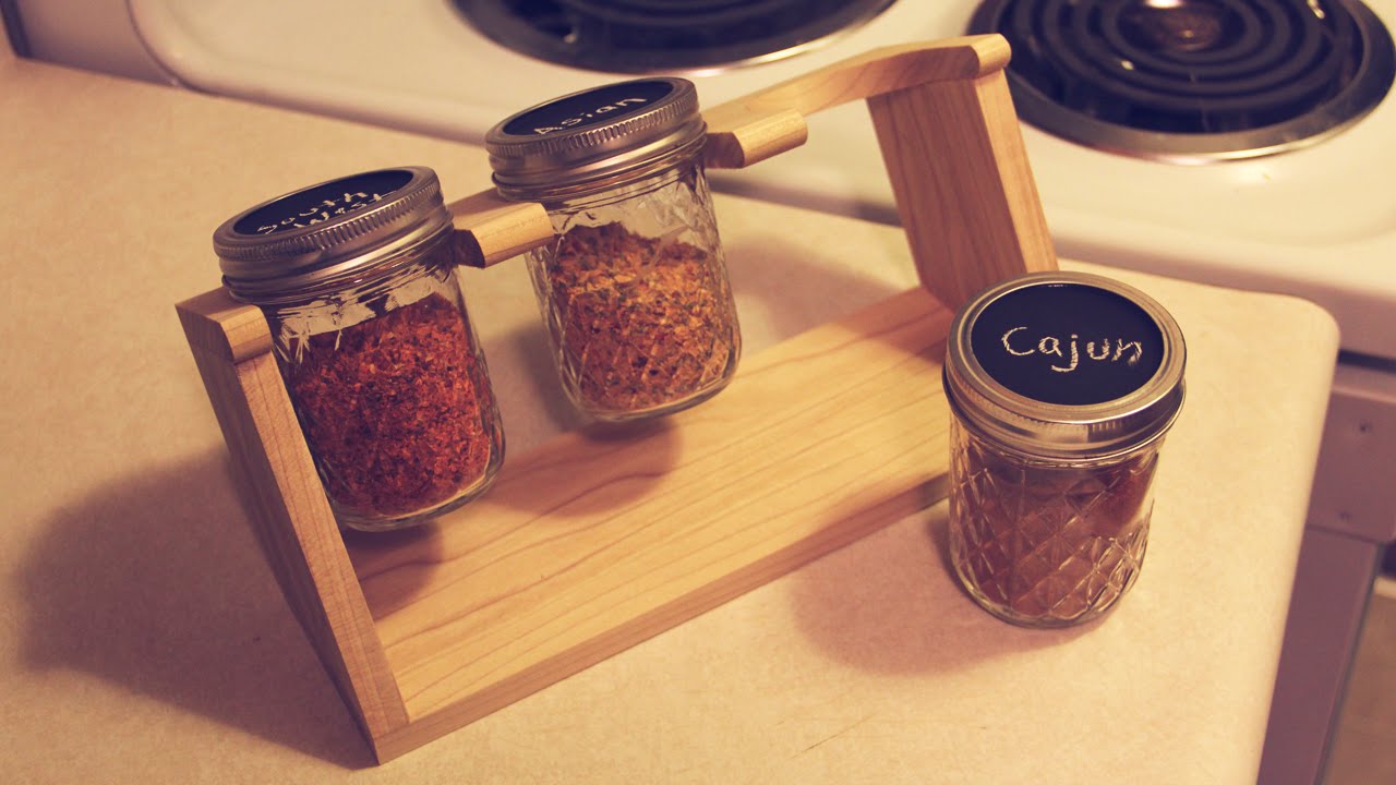 DIY Jar Spice Rack