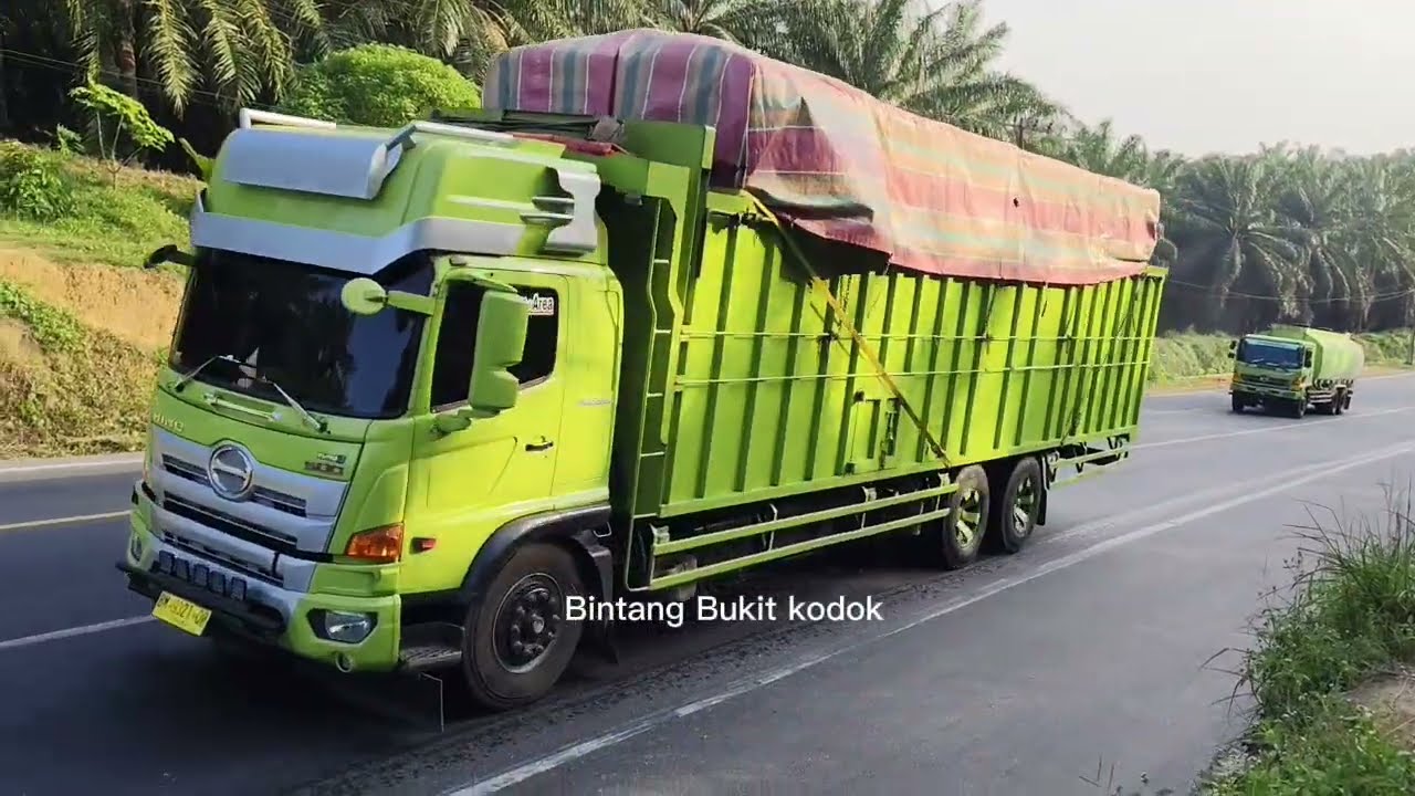 ASLI GILA MOMEN Penting Hari ini Jalan Sampai Di Kosongkan Detik-detik Truk Raksasa Melintas Hari in