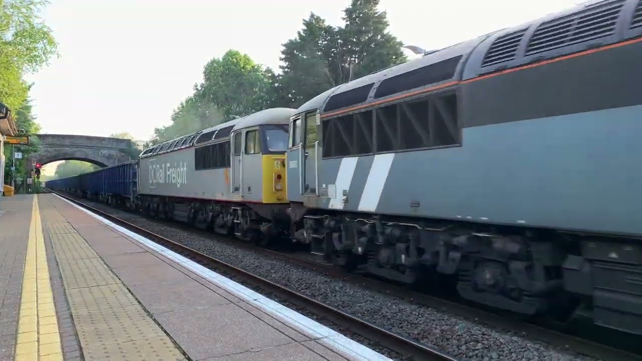Trains at Bedwyn - 02/05/25