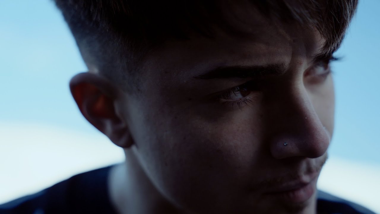 ESKU19 - BUSCA LA REBAJA (NAVESO PROD) (VIDEOCLIP BY NSC DANI)