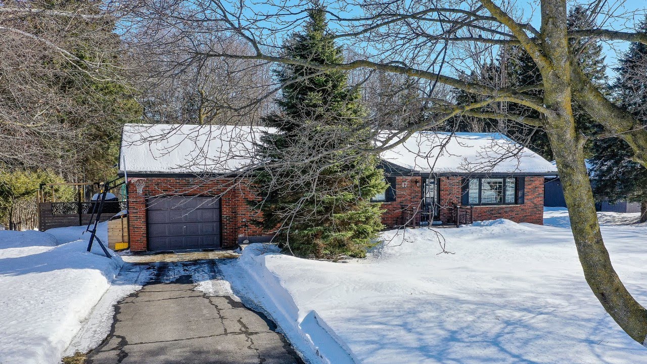 Introducing 17 Travelled Rd in Caledon Village
