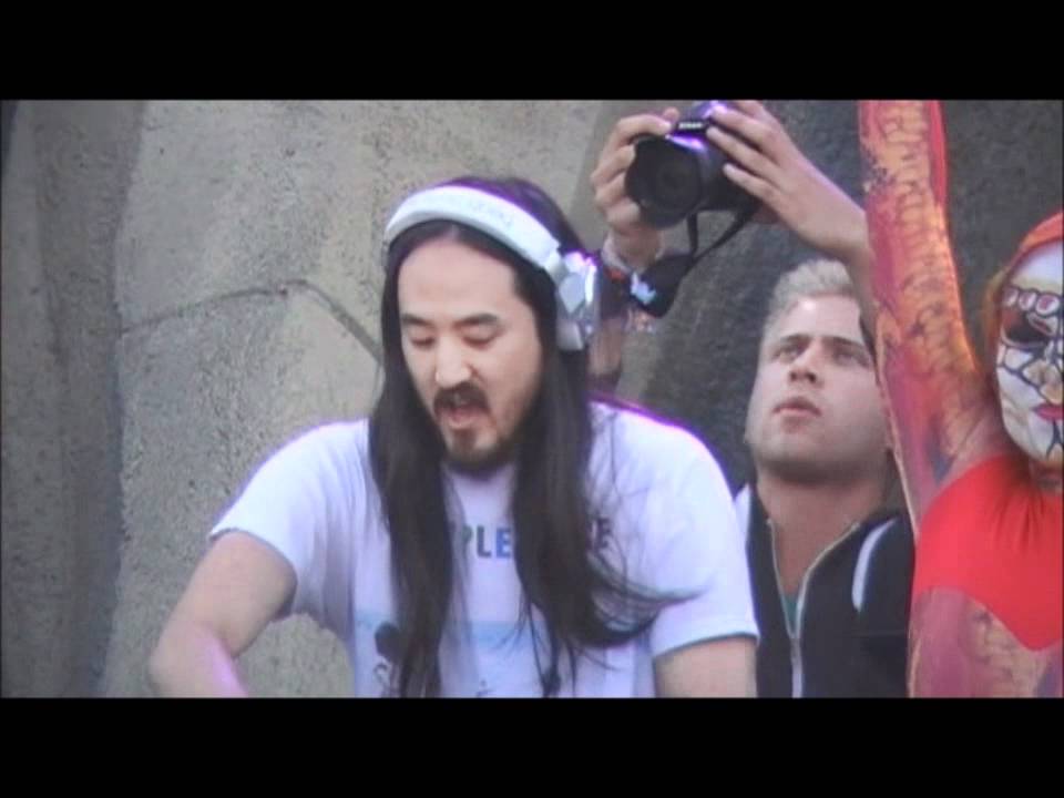 steve aoki tomorrowland 2011.wmv