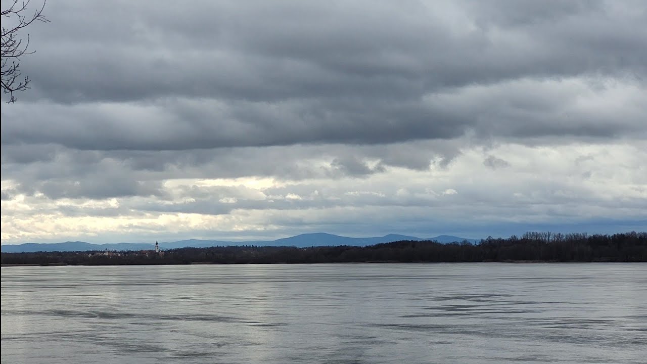 ​Самый большой искусственный пруд Чехии: Рожмберк / Czechia's Largest Man-Made Pond: Rožmberk