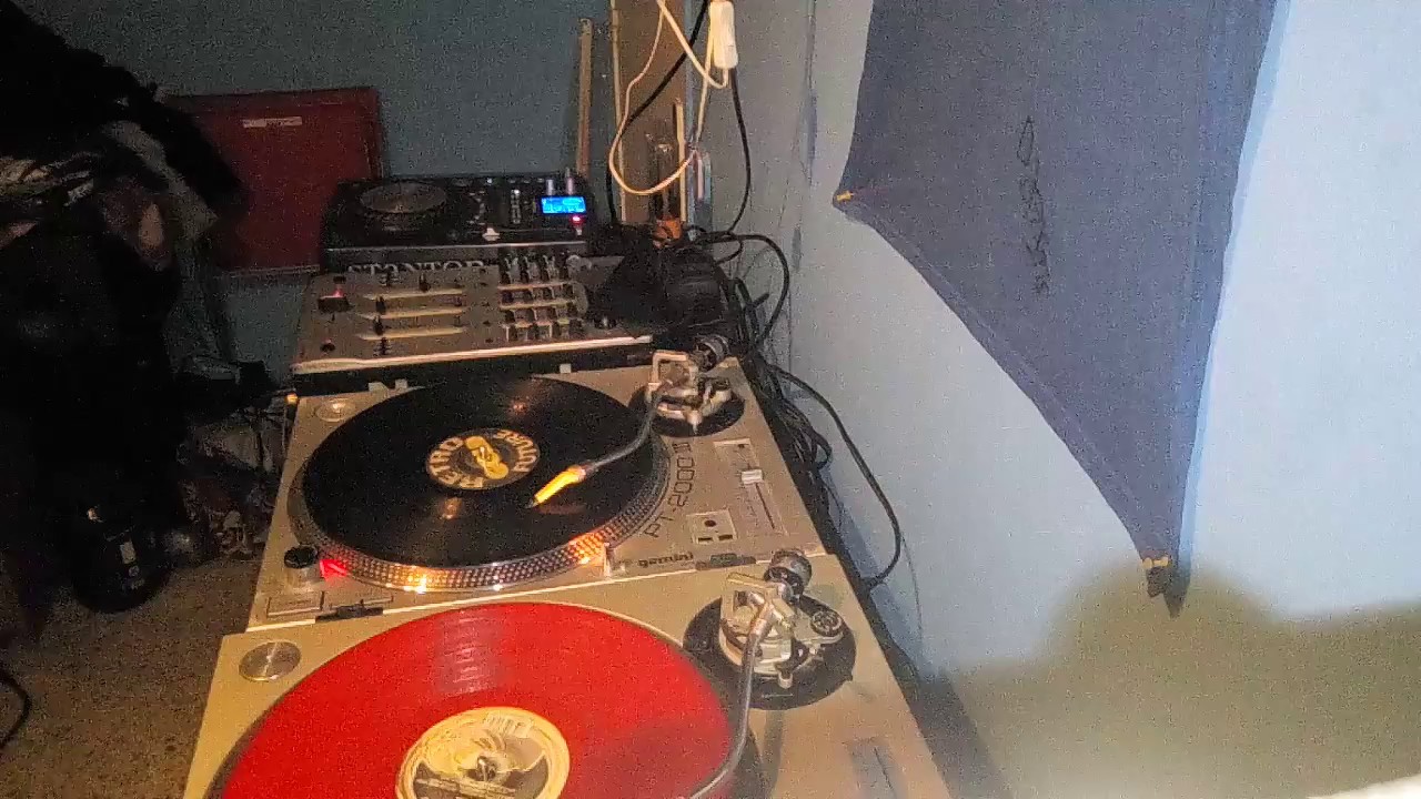 Mezclon remember!! musica makina 2 vinilos,un cd y a liarla xquesianos!!