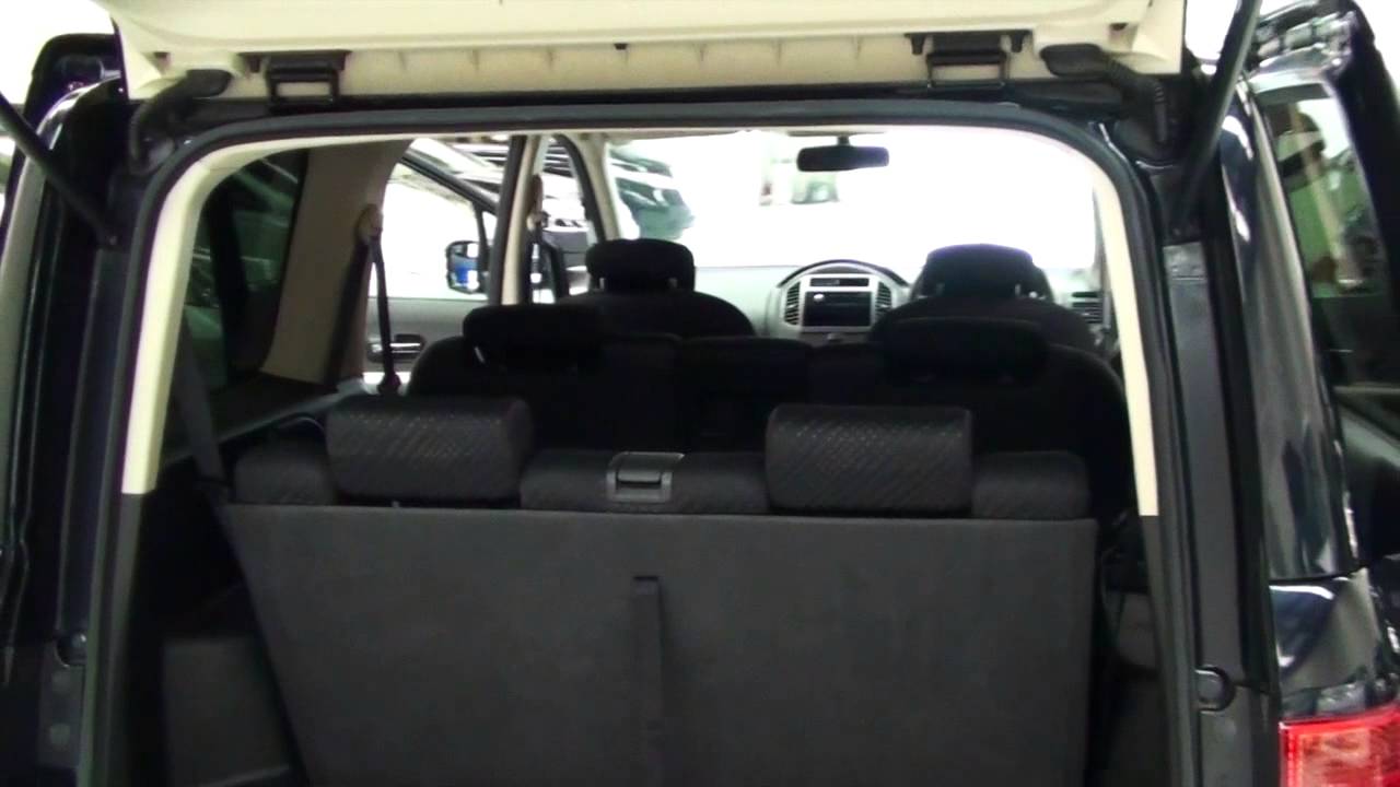 Nissan Lafesta Highway Star 2006 7 Seater 2 0L