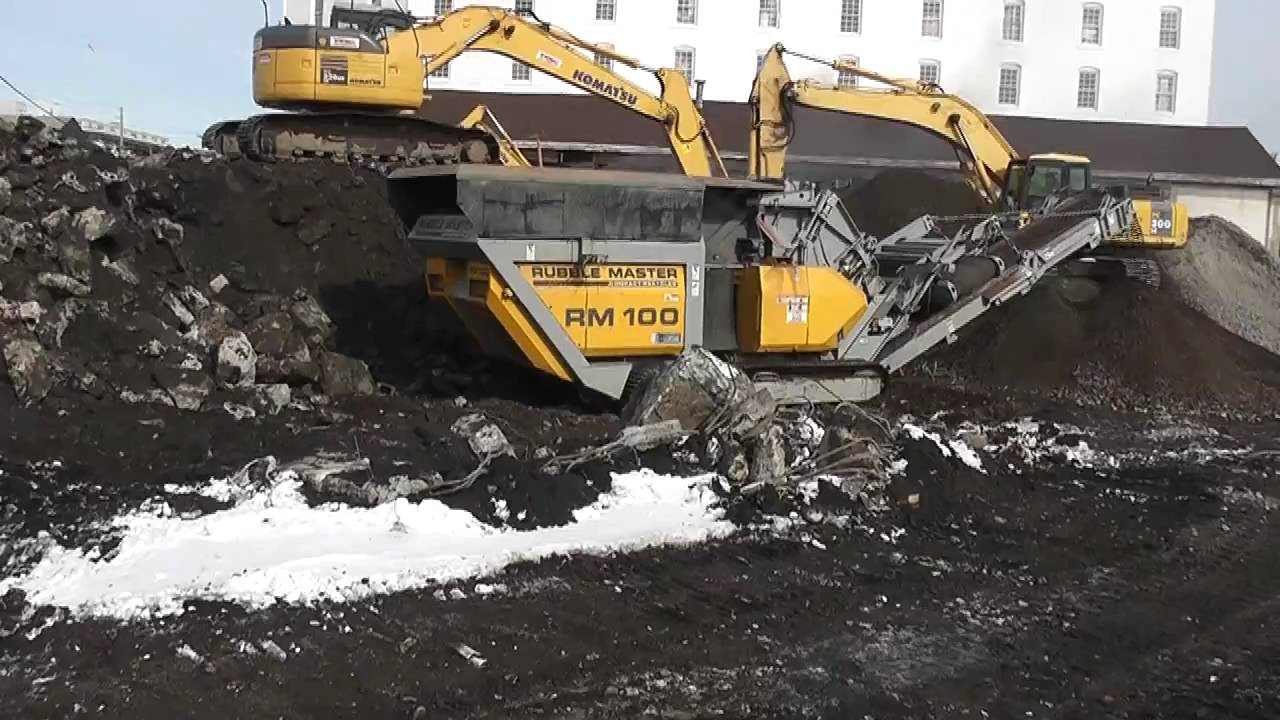 Rubble Master RM100 Crusher