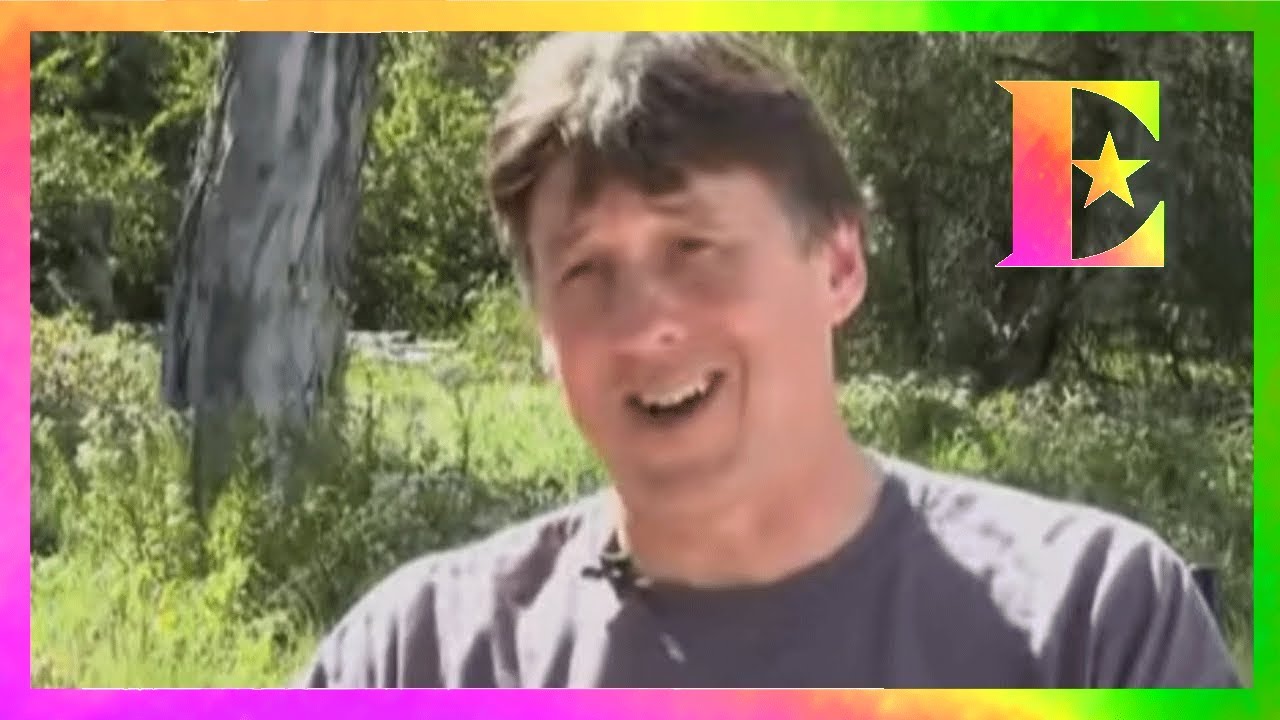 Elton John - Cameron Crowe Discusses Tiny Dancer