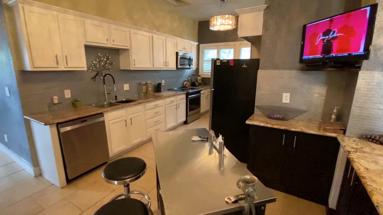 Denver Home For Rent - 3 Bed 2.5 Bath - by Property Management in Denver