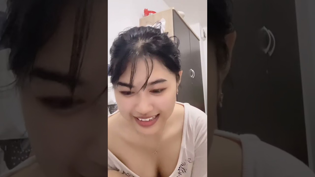 Bigo live 💋Cute Girl Vlog #1003 #periscope