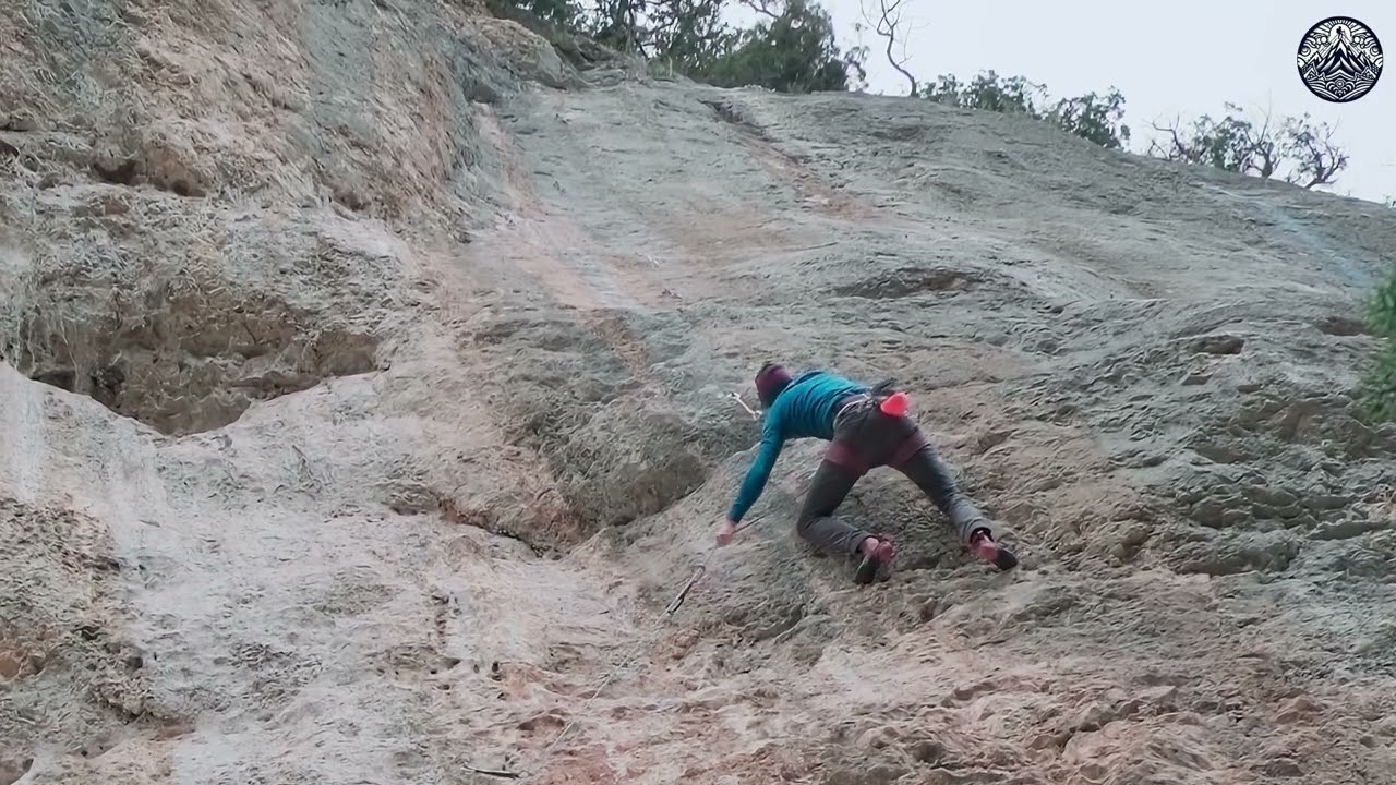 (Rescut) Saint-Léger-du-Ventoux - Mano negra clandestina - 7a+