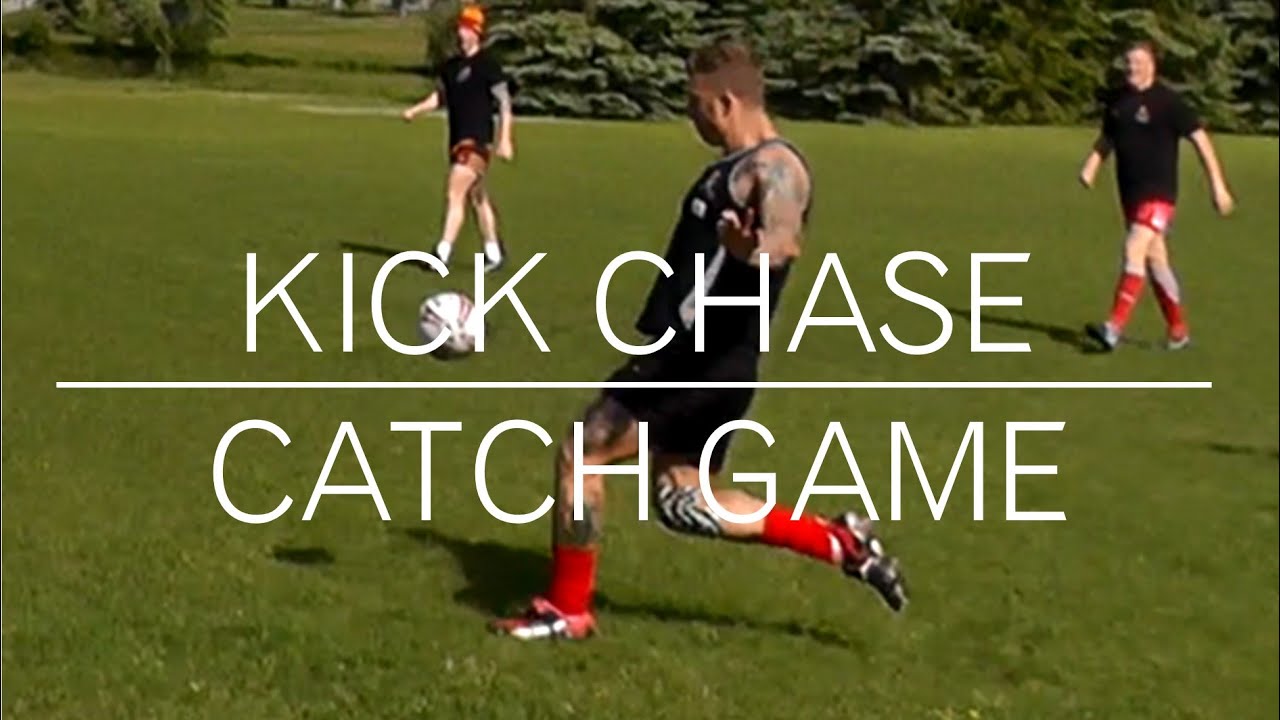 RUGBY FUN KICK CHASE AND CATCH GAME