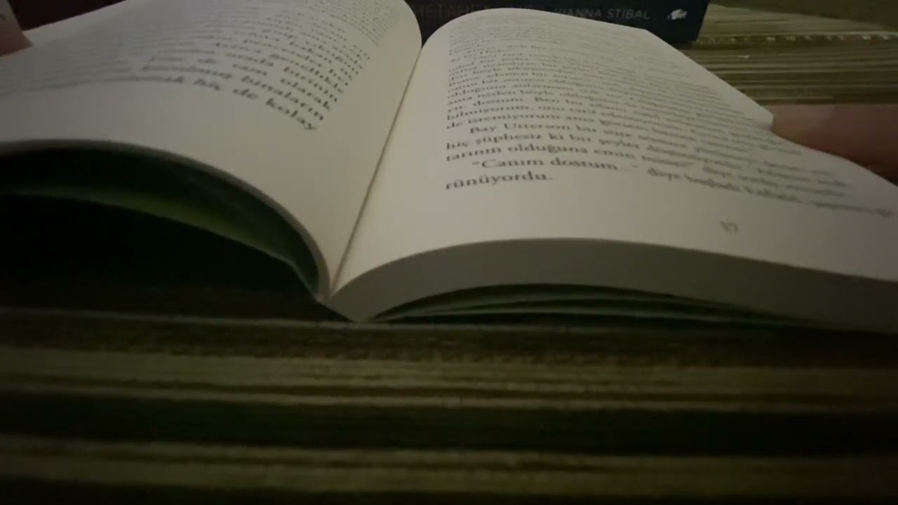 Sana hikaye okuyorum.. Dr. Jekyll and Bay Hyde ‘ın hikayesi.. whispering ✨