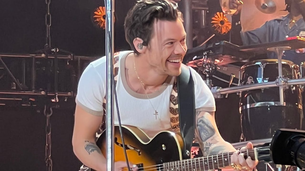 HARRY STYLES - LOVE ON TOUR - WEMBLEY STADIUM - LONDON, UK -JUNE 13 2023