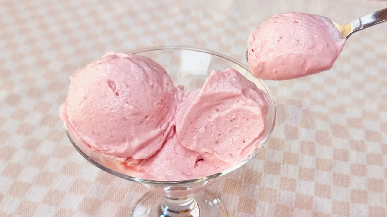 Only 2 MINUTES, 2 INGREDIENTS, LOW CARB and NO SUGAR! Easy and Creamy Ice Cream (High Protein)