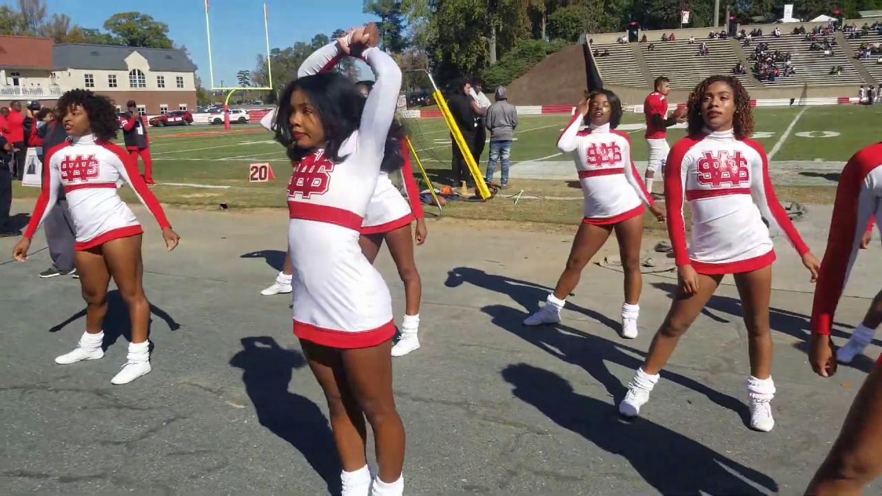 2019 WSSU Homecoming Cheerleaders Lights out
