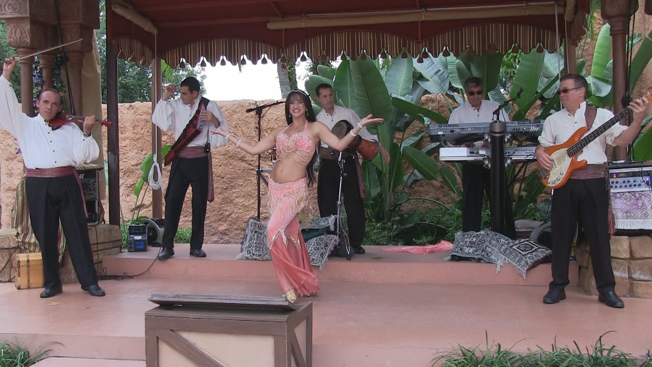 Mo'Rockin band and belly dancer in Morocco Pavilion at Epcot