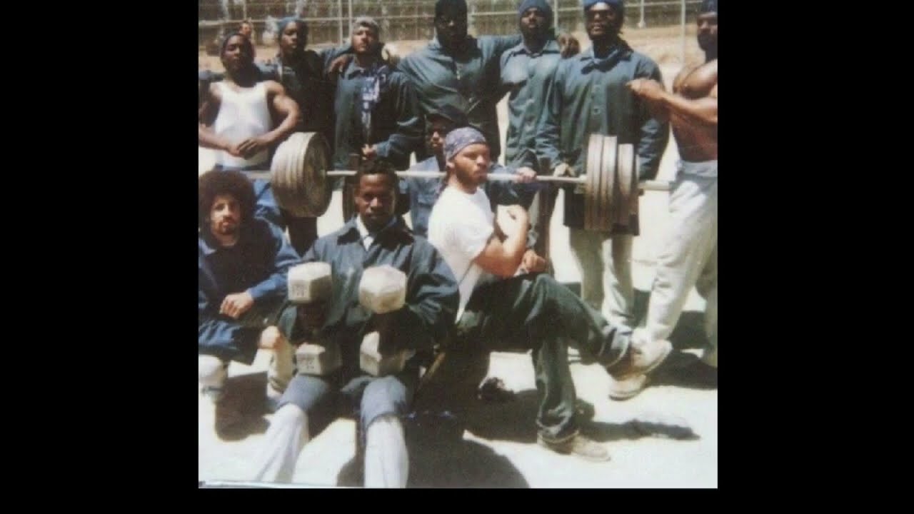 Muscular, Swole, Yoked Inmates From The 1970&rsquo;s-1990&rsquo;s. When Weights Were In California Prisons