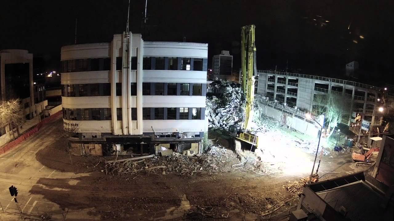 Demolishing Orion's earthquake damaged offices in central Christchurch