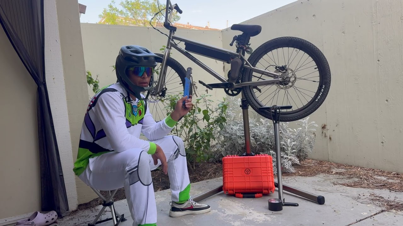 Most brutal Chimera rider reviews the Titanium Chimera.