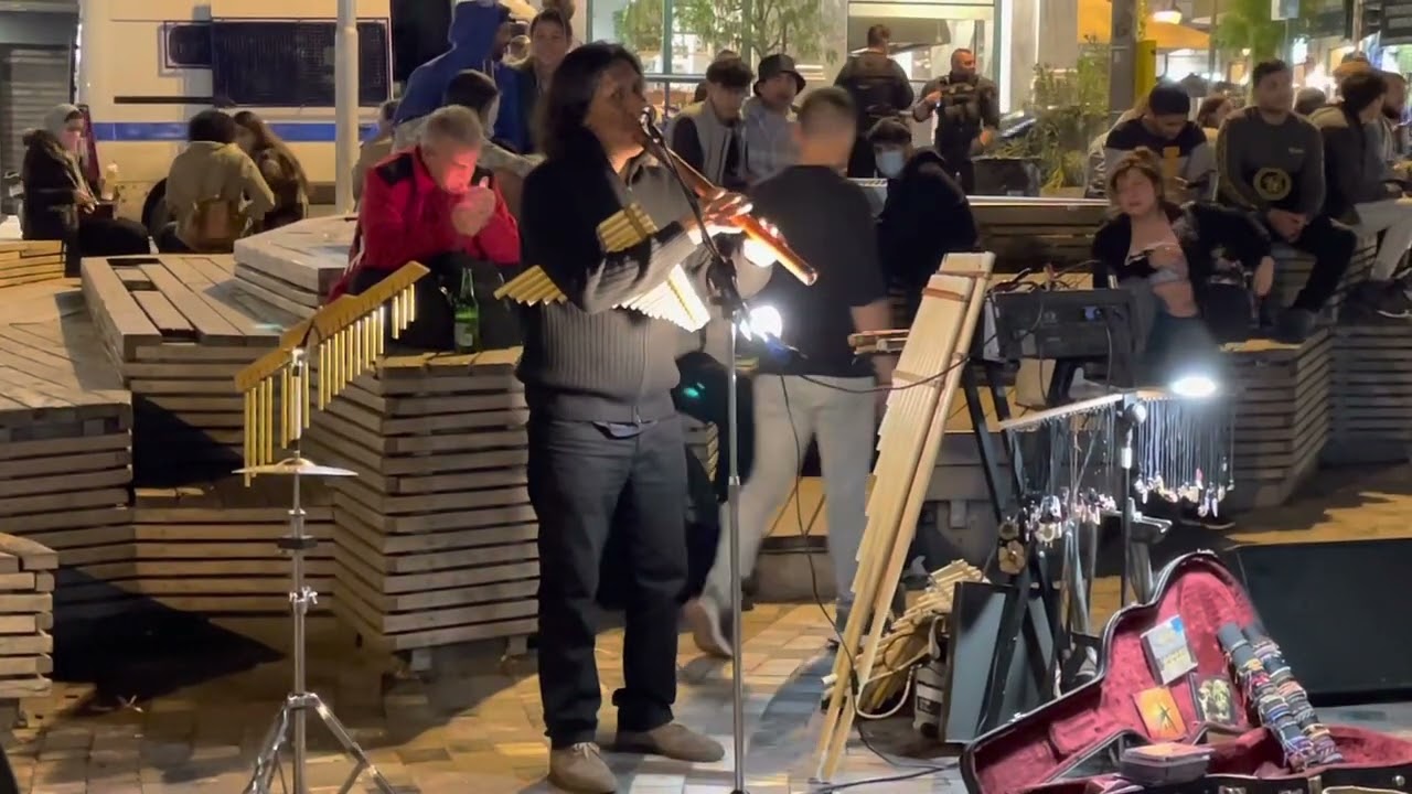 Street Performer || Monastiraki Square || Athens || Greece