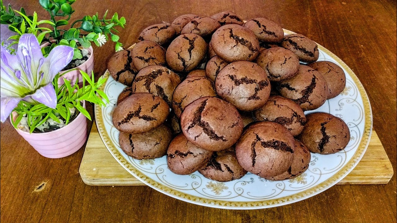 غريبة 🍪بالشكلاط واللوز معلكة مشكلطة🍫 على طريقتي يحماق عليها الصغير والكبير🤤|kitchen Rajaâ