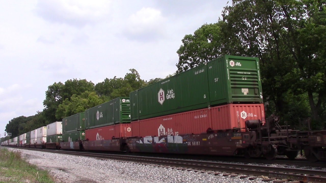 BNSF GE ES44DC Southbound Intermodal Container on The Norfolk Southern Line