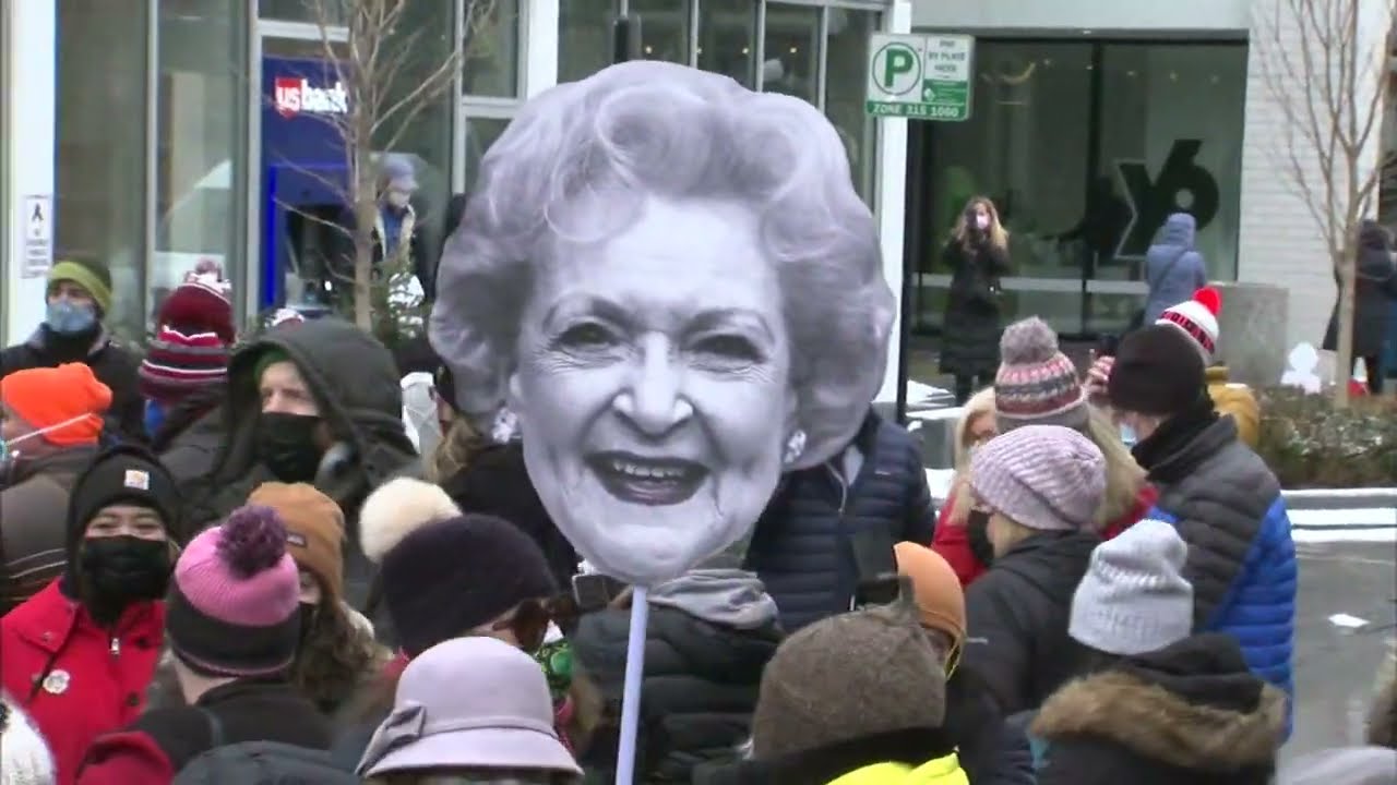 Oak Park, Betty White's hometown, celebrates her 100th birthday