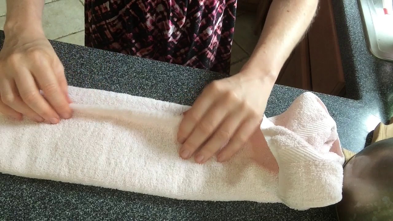How to Make a Moist Heat Pack for Tight Muscles.