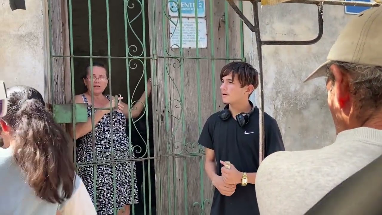 Een mooie rondrit per bicitaxi door het oude stadscentrum van Camaguey, Cuba.