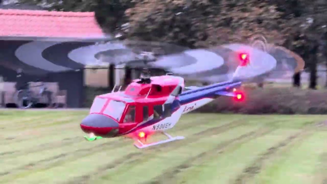 Bell 212 Twin Jet with Vario benzin trainer mechanic , Vario Helicopter Benelux