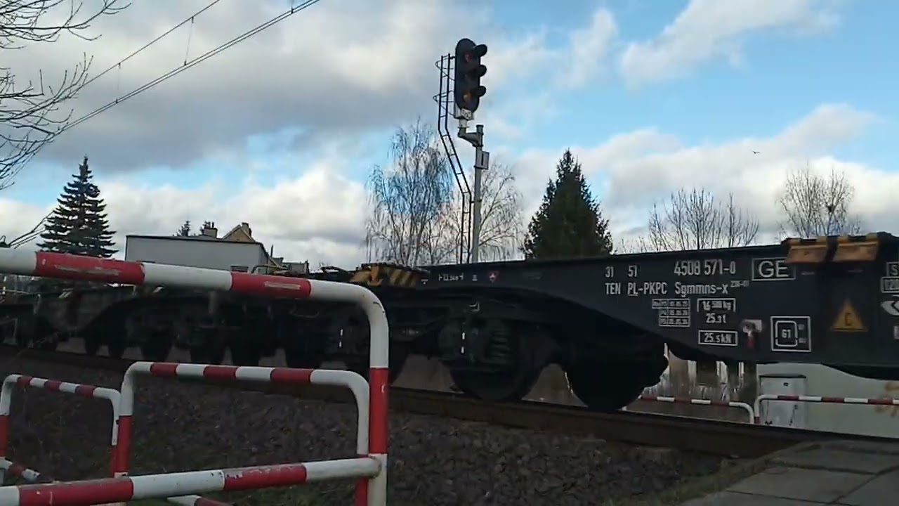 ET22-669 na linii kolejowej 721🛤️