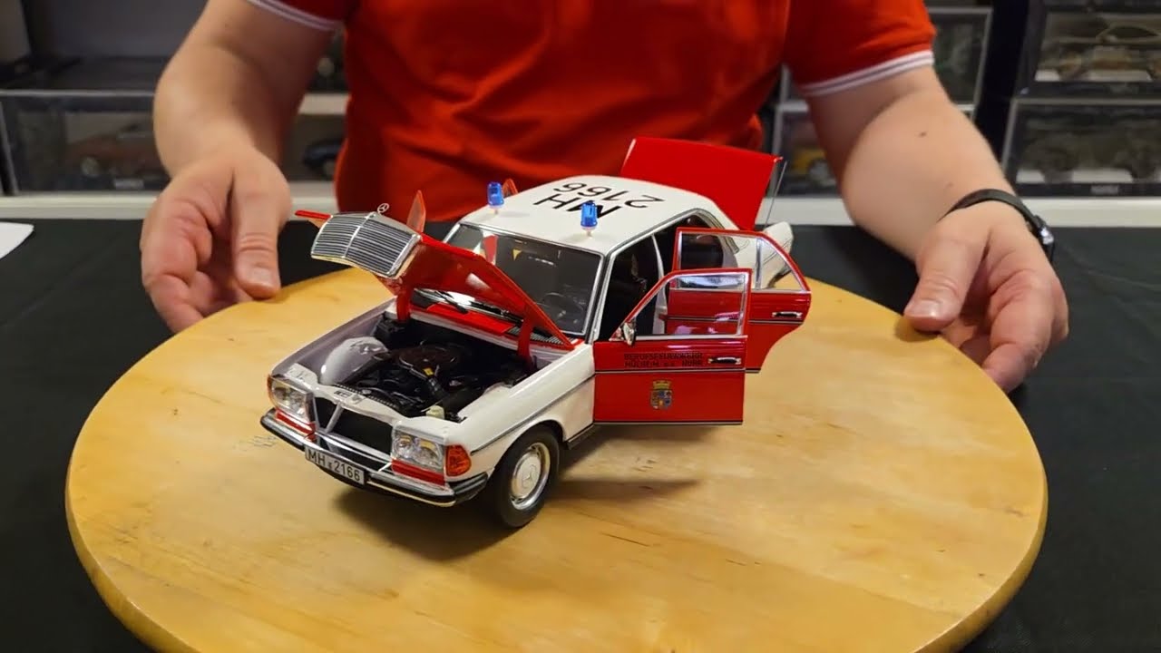 Vorstellung Mercedes-Benz W123 Feuerwehr Mülheim in 1:18 von Norev [modellautos-dresden]