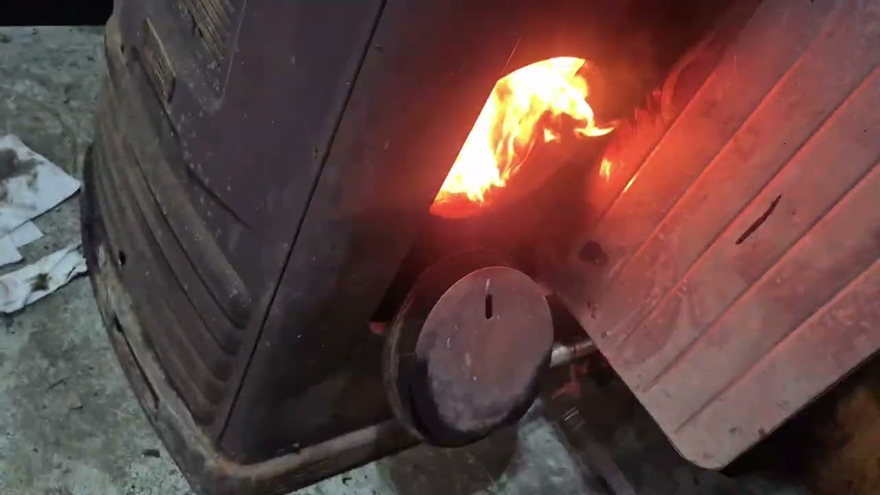 Coleman oil stove on waste oil, Amazon blower plumbed in, fan pointed at it to circulate air