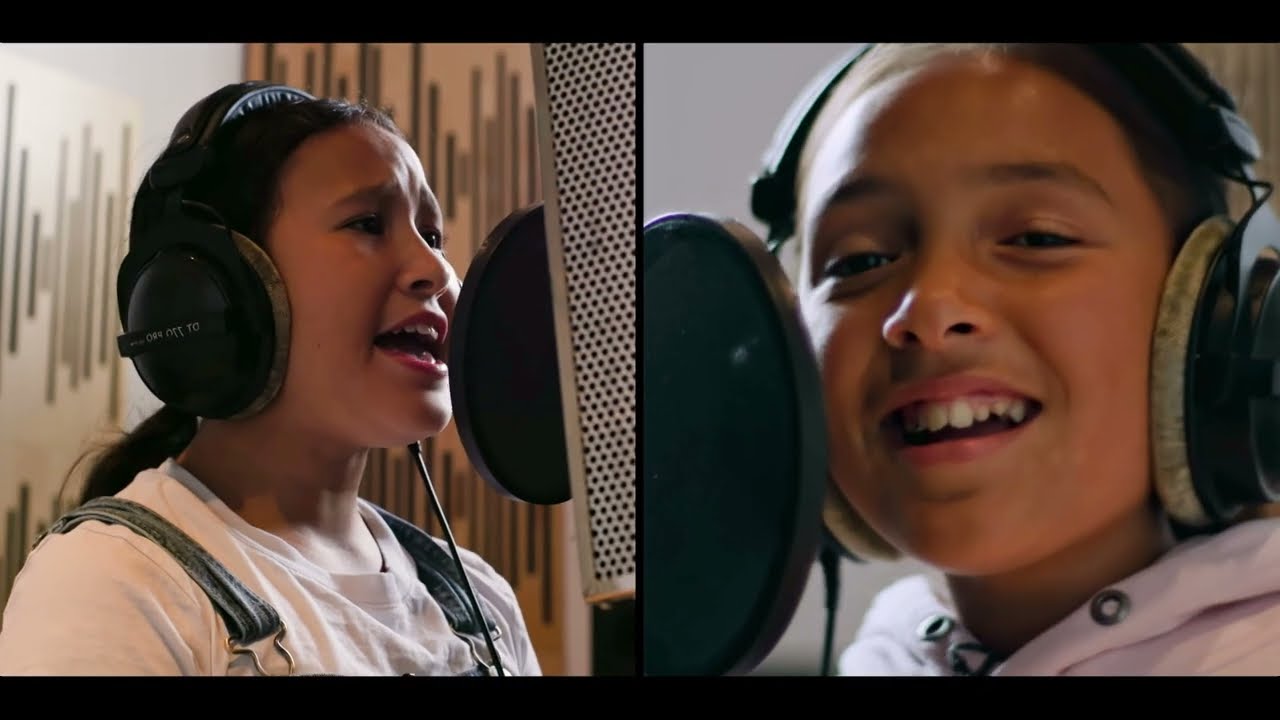 Waerea Performed by Atareta and Te Haakura