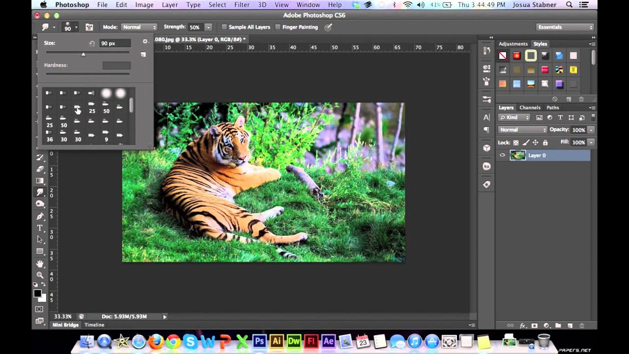 Photoshop 101 - How to use the Smudge Tool (Photoshop CS3-CS6)
