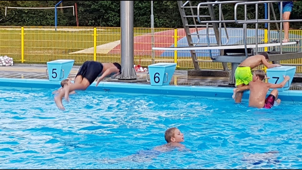 Disco Zwemmen in Zwembad de Dobbe Noordwolde fr